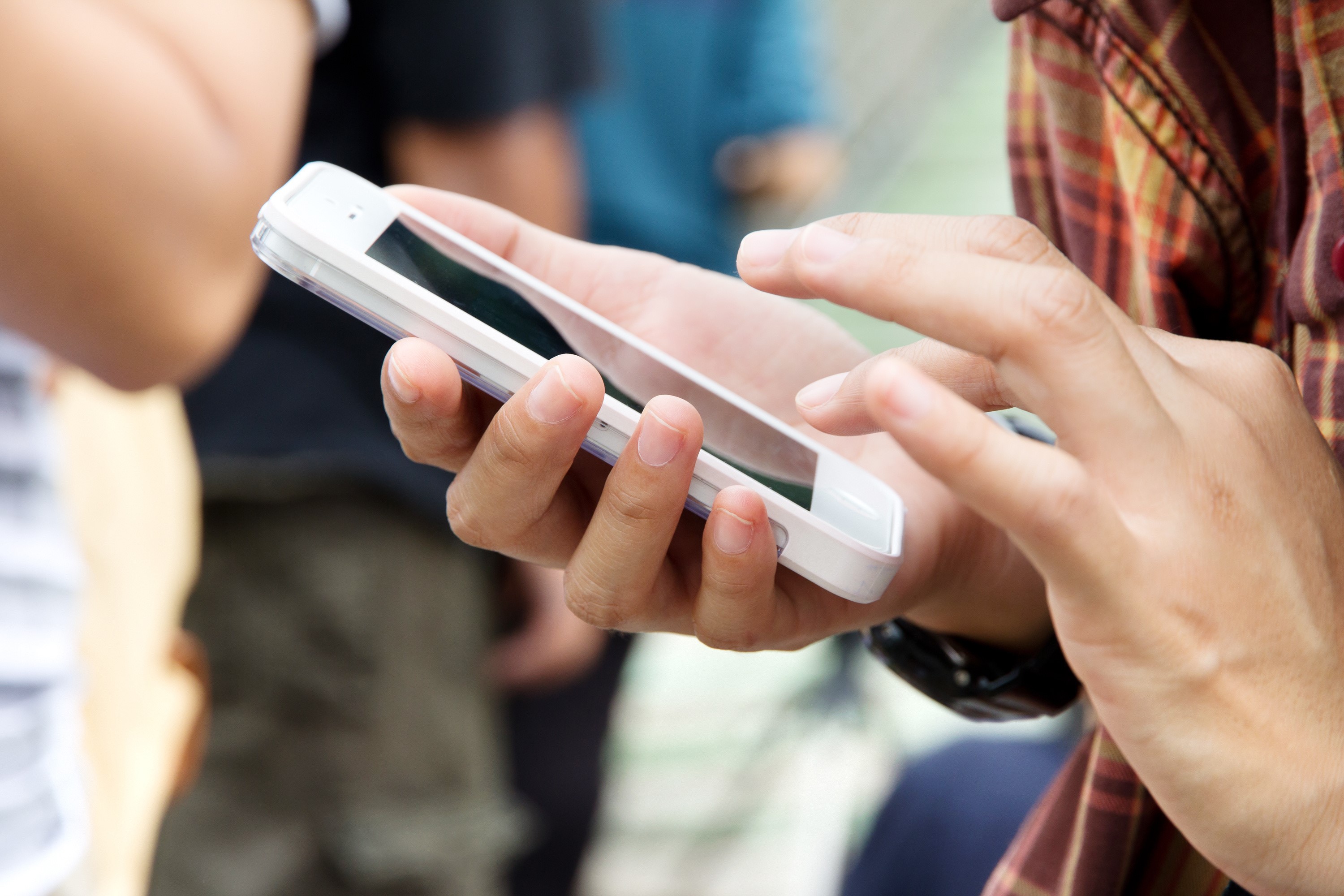 Συναγερμός στην Apple: Χάκερ παίρνουν τον έλεγχο συσκευών